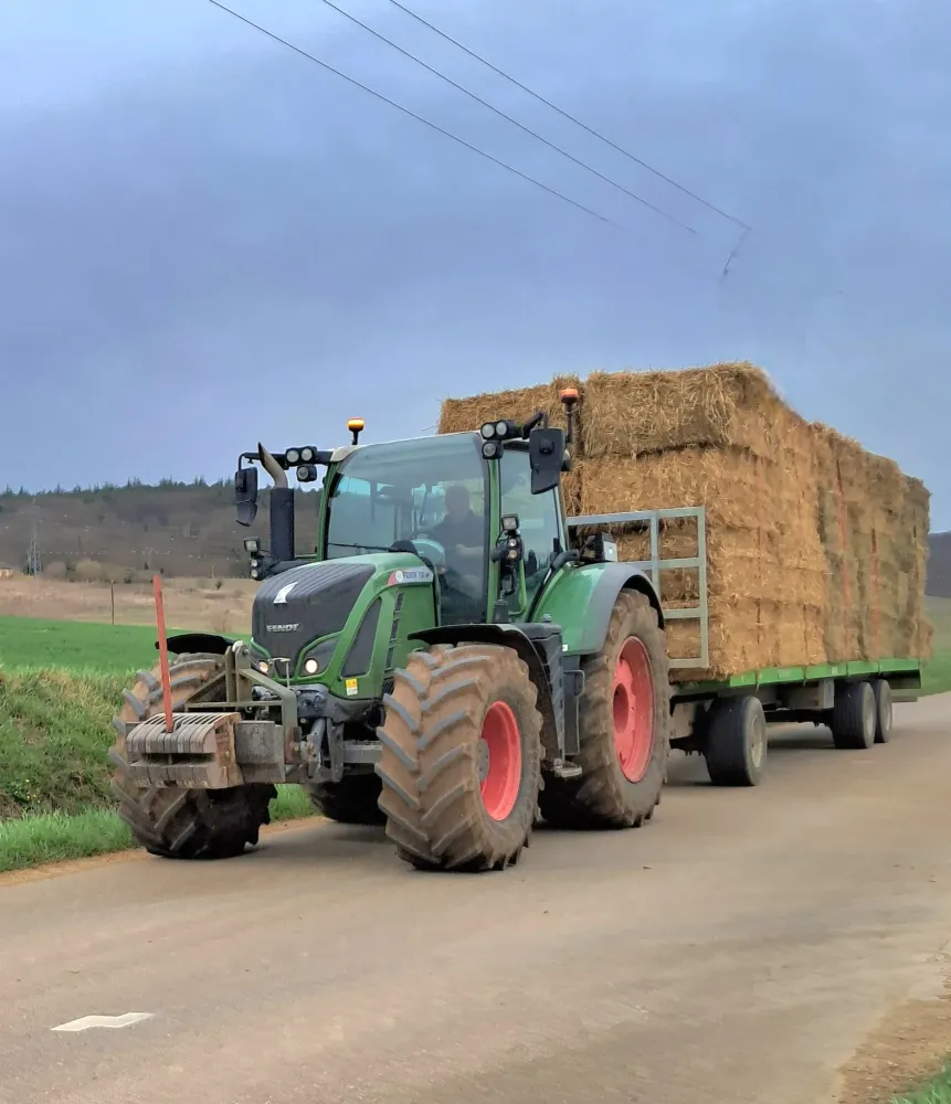 vente de fourrage (foin et paille) 1